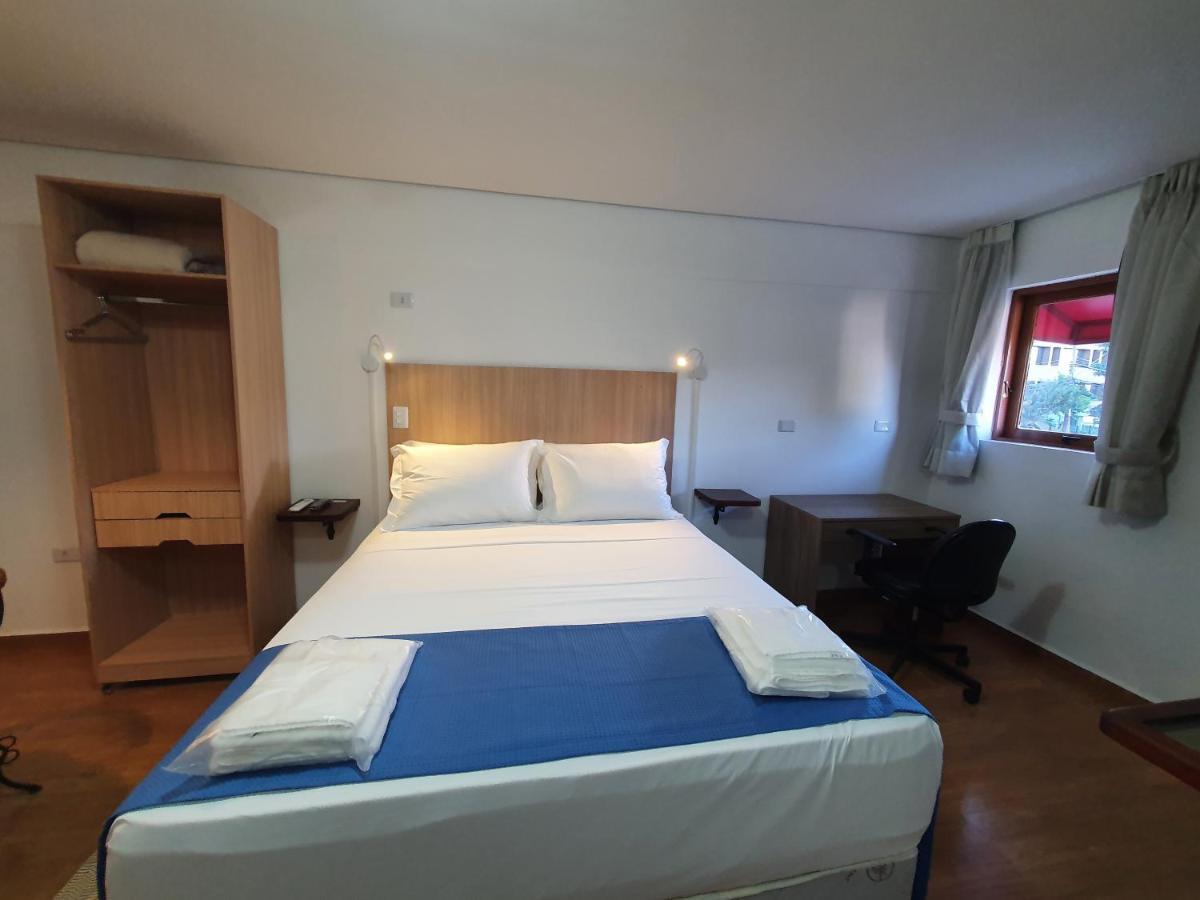 Hotel Chalet Monet - Granja Vianna Cotia  Kültér fotó
